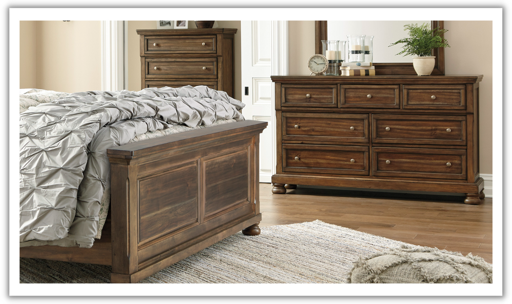 Ashley  Robbinsdale 7-Drawer Dresser-Leahyco