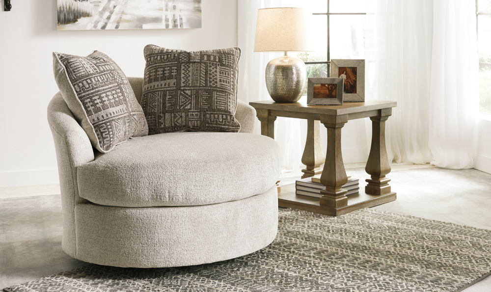 Soletren Swivel Fabric Accent Chair-Leahyco