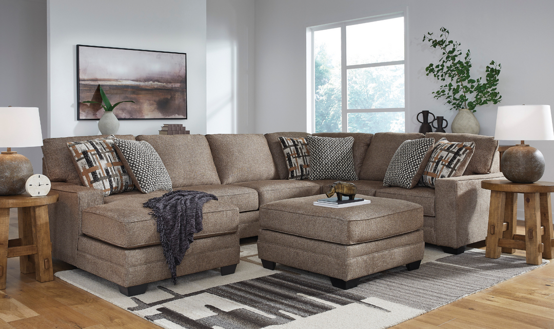 Cannonbrook 3-Piece Sectional with Chaise in Nutmeg-Leahyco 