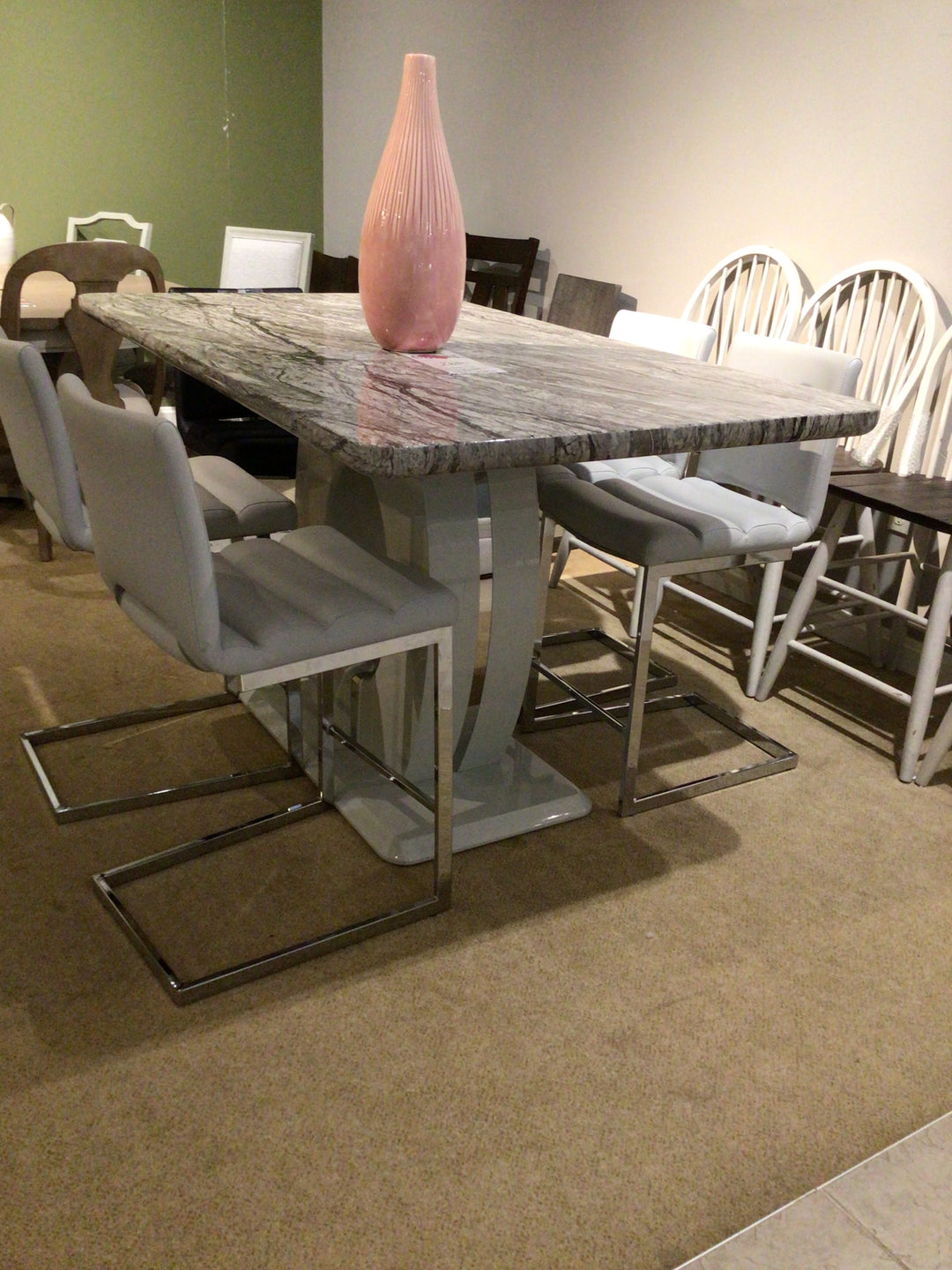 Dyane Counter Table and 4 Chairs