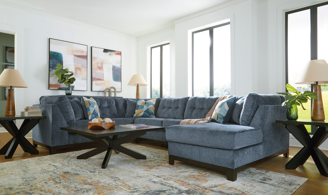 Maxon Place 3-Piece Sectional with Chaise