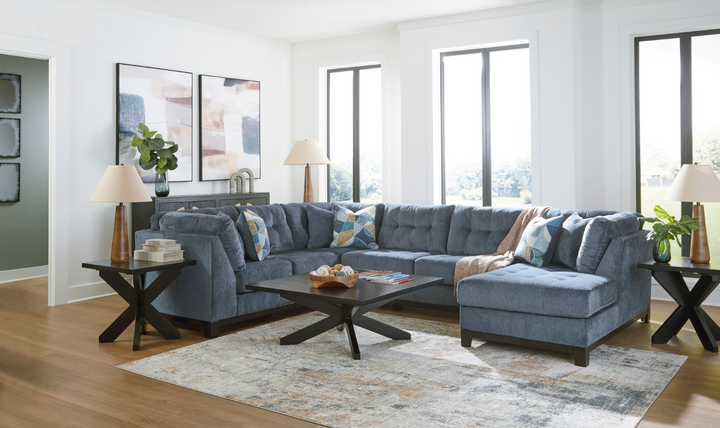 Maxon Place 3-Piece Sectional with Chaise