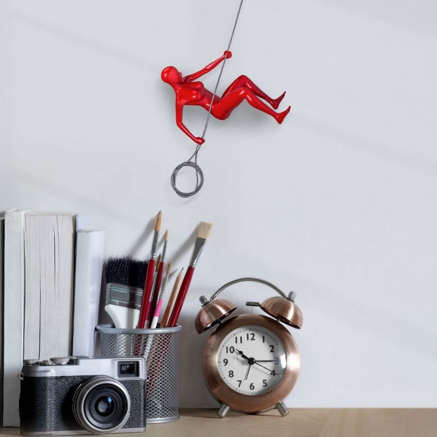 Glossy Climbing Sculpture