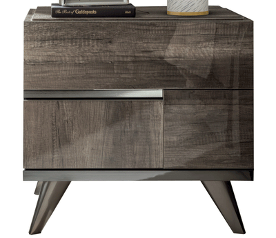 Medea Nightstand