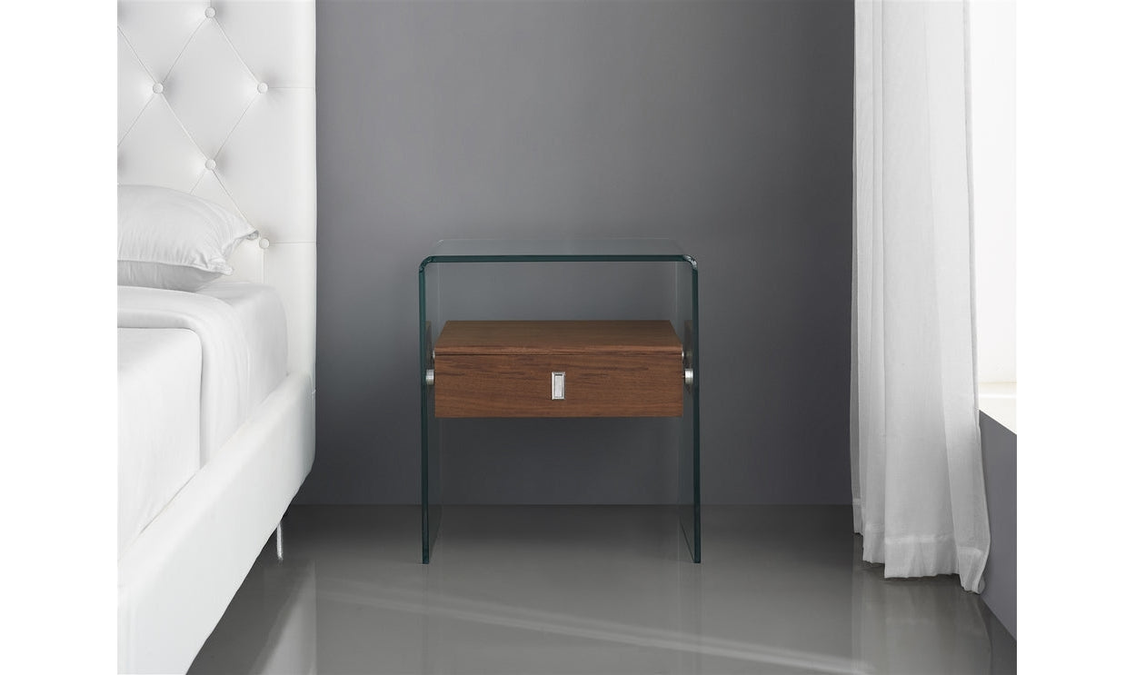 Bari end table in high gloss