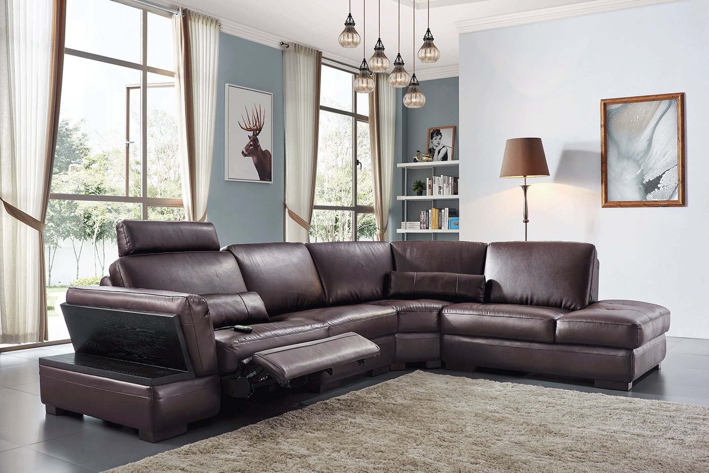 Arturo Sectional