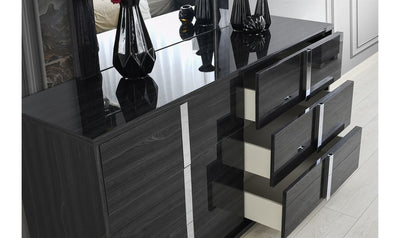 Giulia Dresser-Dressers-Leahyco