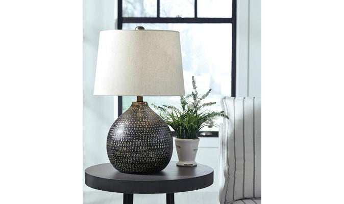 Maire Metal Table Lamp (1/CN)-Table Lamps-Leahyco