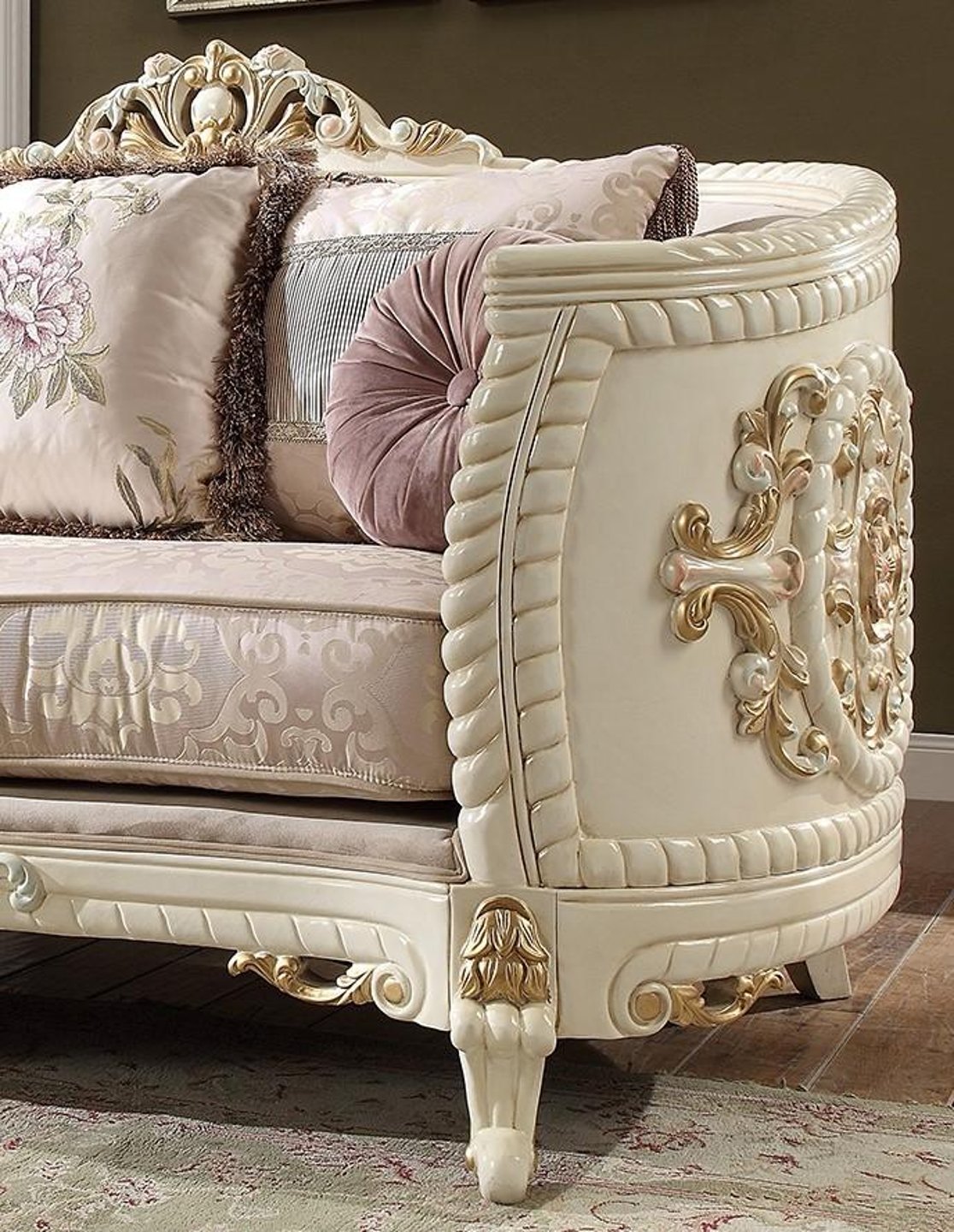 Oyster Bay Loveseat