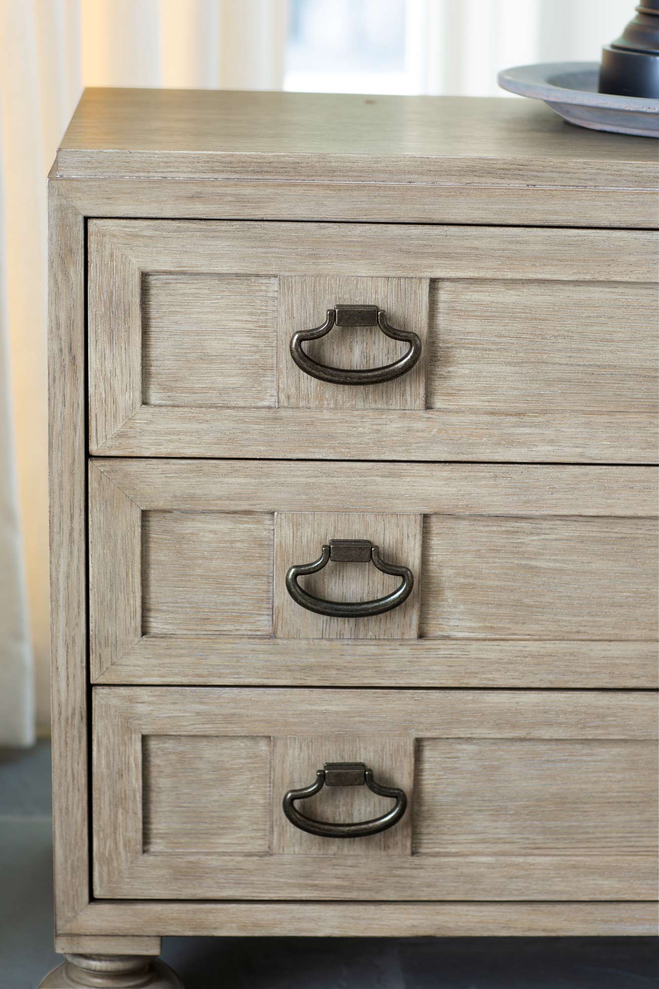 Santa Barbara Bachelor's Chest-Storage Chests-Leahyco