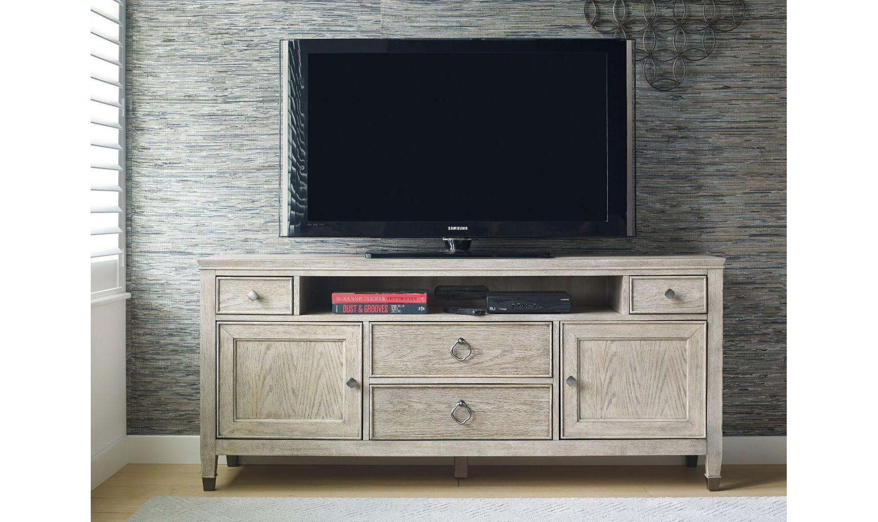 VISTA BISCANE ENTERTAINMENT CONSOLE-Tv Console-Leahyco